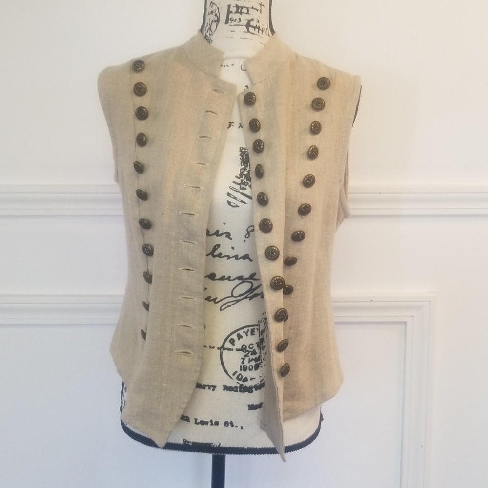 Button down Vest - Picture 2 of 4